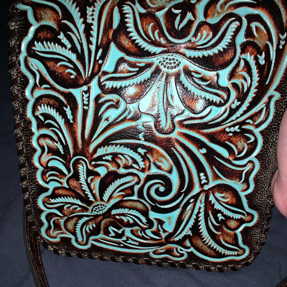 LIKENEW Patricia Nash Authentic Leather CrossBody